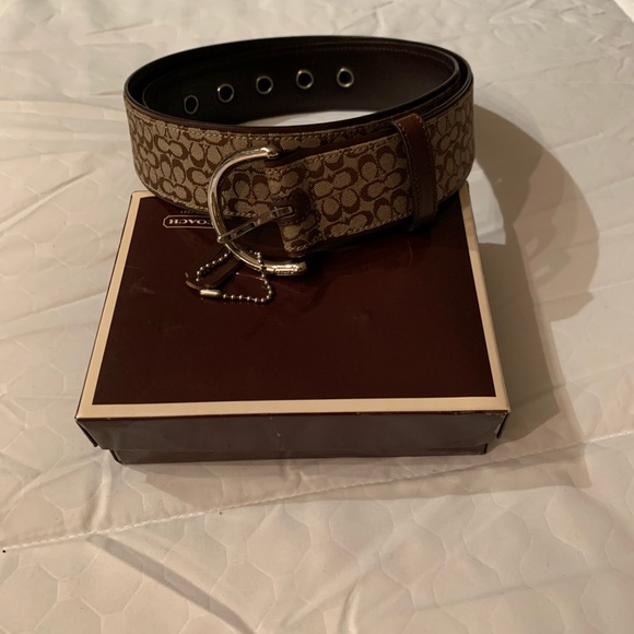 Coach belt - Picture 2 of 2